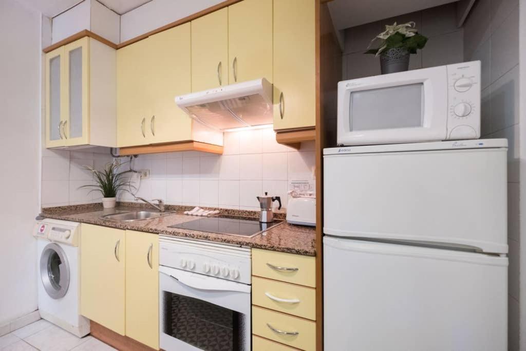 Apartment 5 Pax Santa Monica Ramblas Barcelona